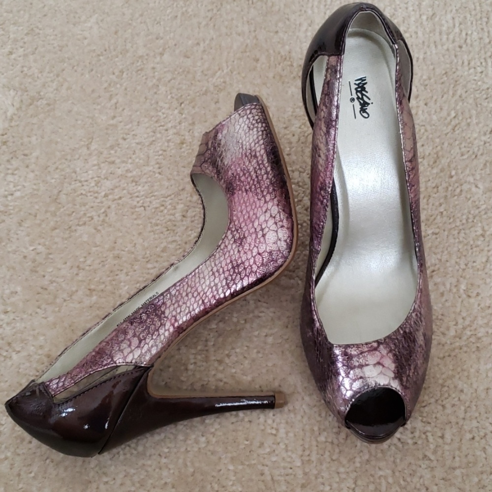 New! Mossimo Plum Snakeskin & Patent Peep Toe Pump